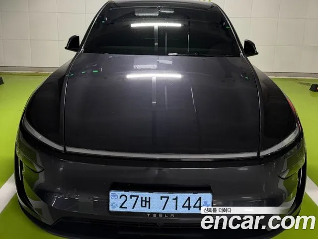 Tesla Y RWD