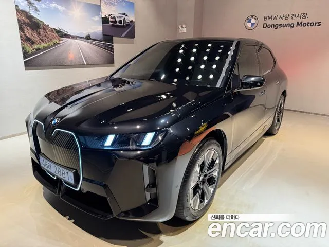 BMW iX xDrive45 M Sport