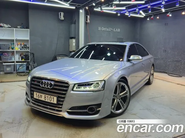 Audi S8 4.0 TFSI D4