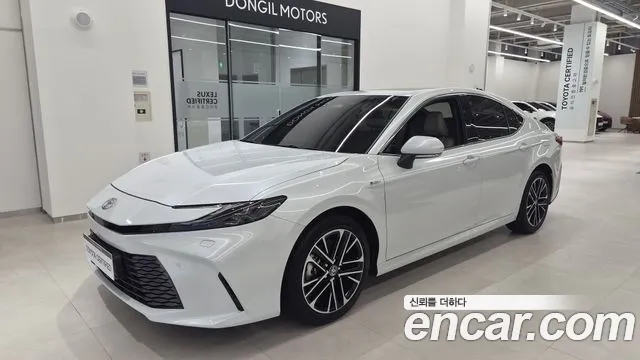 Toyota Camry (XV80) 2.5 XLE Hybrid