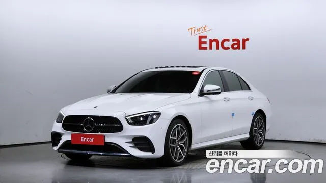 Mercedes-Benz E- W213 E220d 4MATIC AMG Line