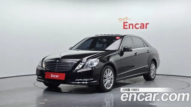 Mercedes-Benz E- W212 E300