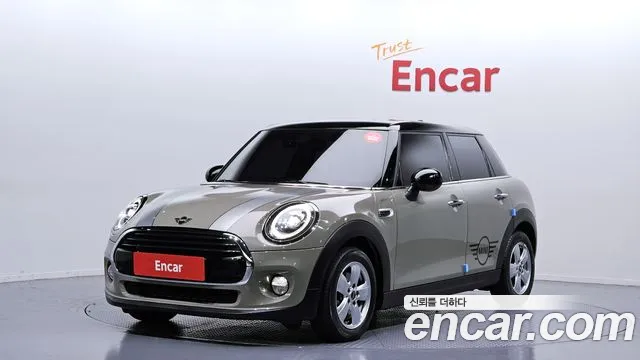 MINI Cooper 5 Base 3