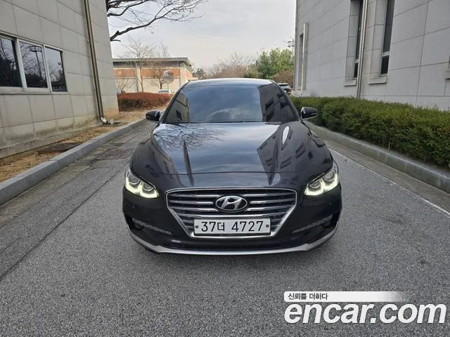 Hyundai Grandeur IG Hybrid Premium