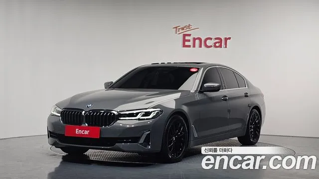 BMW 5 (G30) 520i
