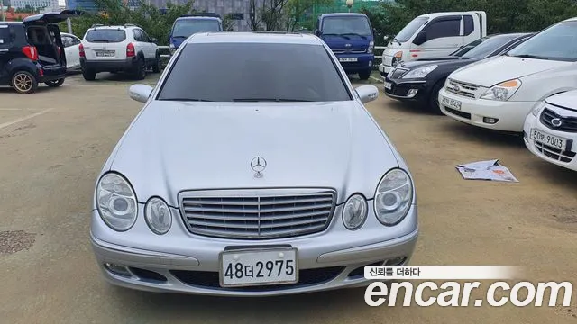 Mercedes-Benz E- W211 E350 4MATIC
