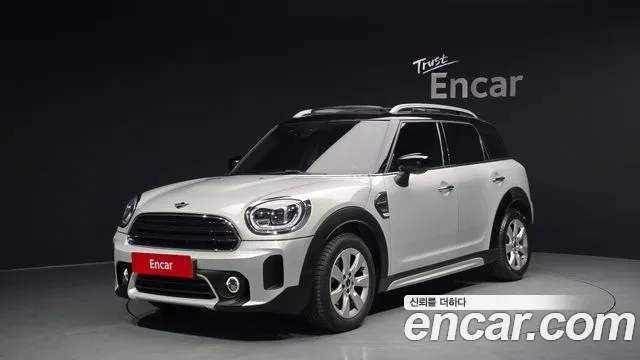 MINI Cooper Countryman 2