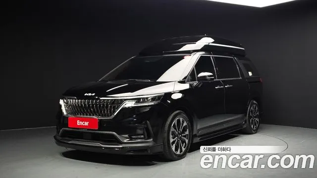 Kia Carnival 4 Gasoline 9