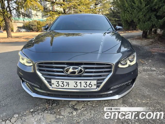 Hyundai Grandeur IG Hybrid Premium