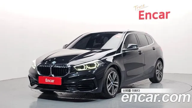 BMW 1 (F40) 120i