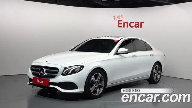 Mercedes-Benz E- W213 E300