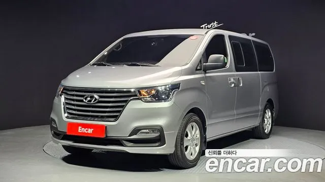 Hyundai The New Grand Starex 12