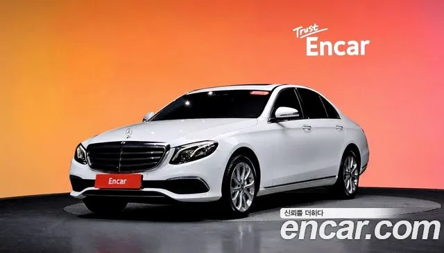 Mercedes-Benz E- W213 E300 4MATIC Exclusive