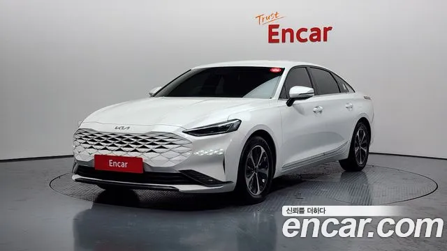 Kia K8 Hybrid Noblesse