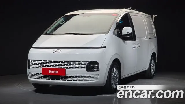 Hyundai Staria 3