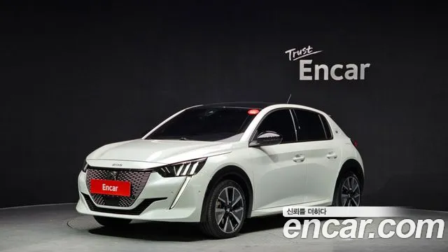 Peugeot e-208 2 GT