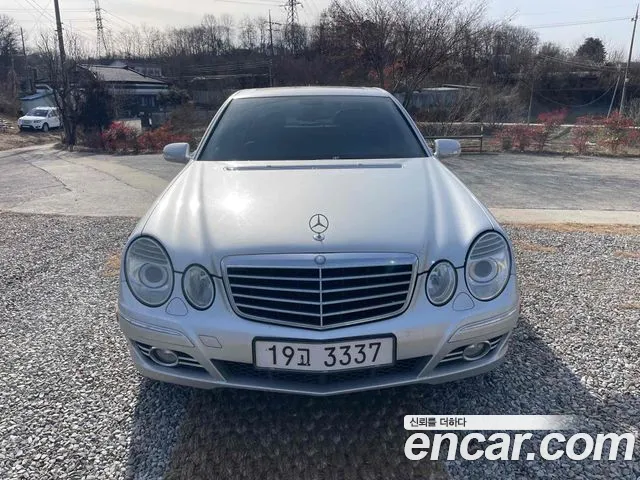 Mercedes-Benz E- W211 E350