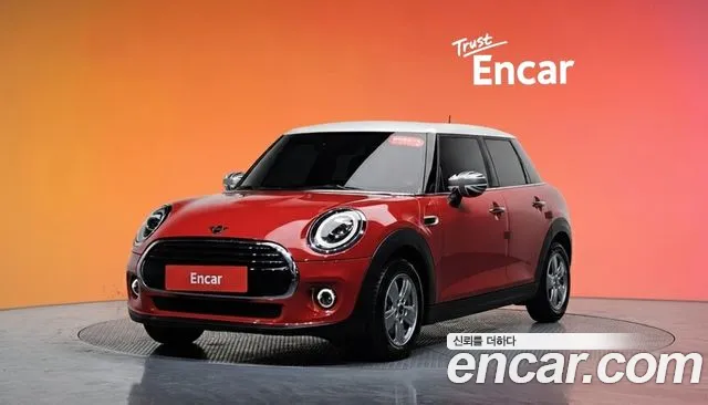 MINI Cooper 5 Base 3