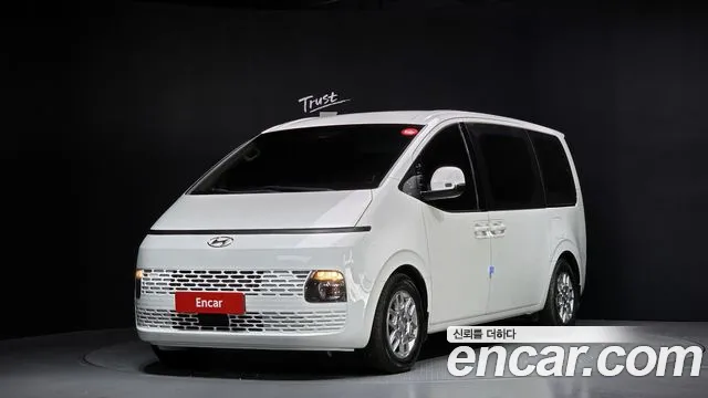 Hyundai Staria 9