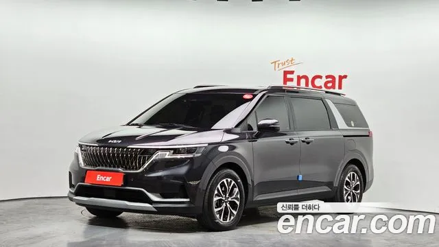 Kia Carnival 4 Gasoline 9 Prestige