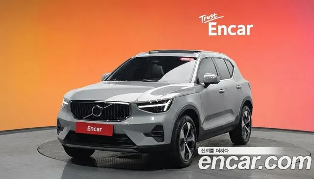 Volvo XC40 B4