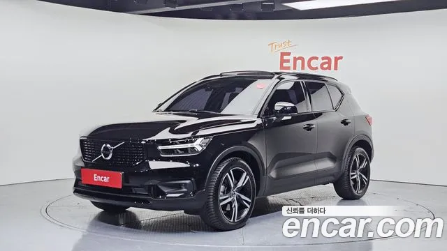 Volvo XC40 T4 R-