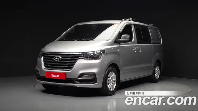 Hyundai The New Grand Starex 5