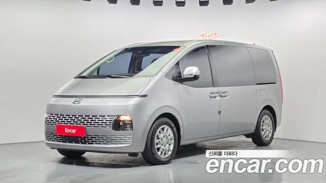Hyundai Staria 4WD 11