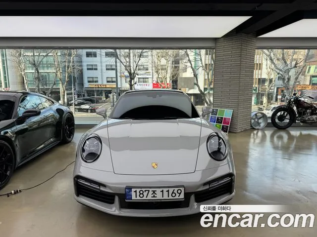 Porsche 911 (992) Turbo S