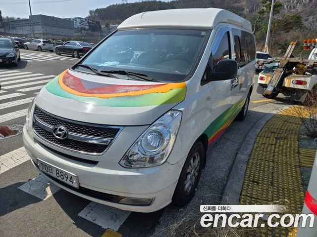 Hyundai Grand Starex /