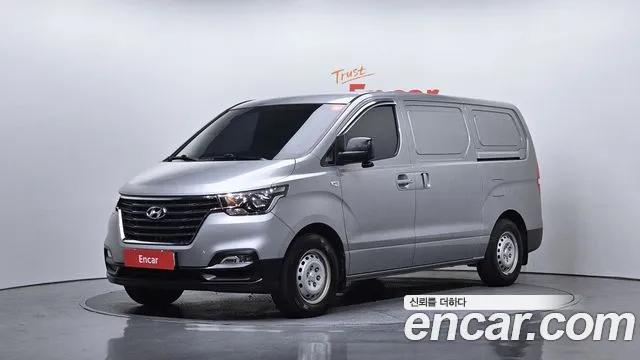 Hyundai The New Grand Starex 3