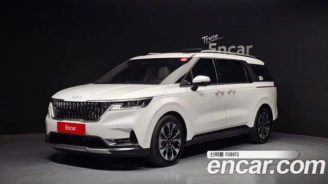 Kia Carnival 4 Gasoline 7 Signature