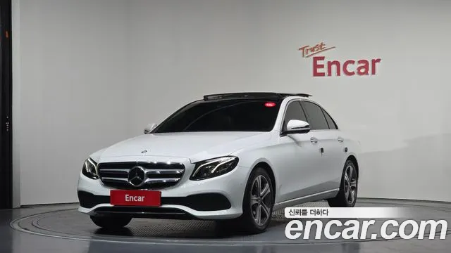 Mercedes-Benz E- W213 E300