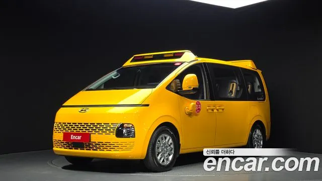 Hyundai Staria L3.5 15