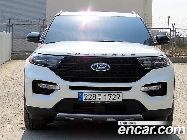 Ford Explorer 6 3.3 Hybrid