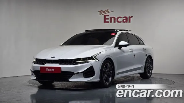 Kia K5 III 1.6 Turbo Signature