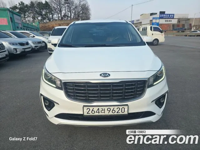 Kia The New Carnival 9 Prestige