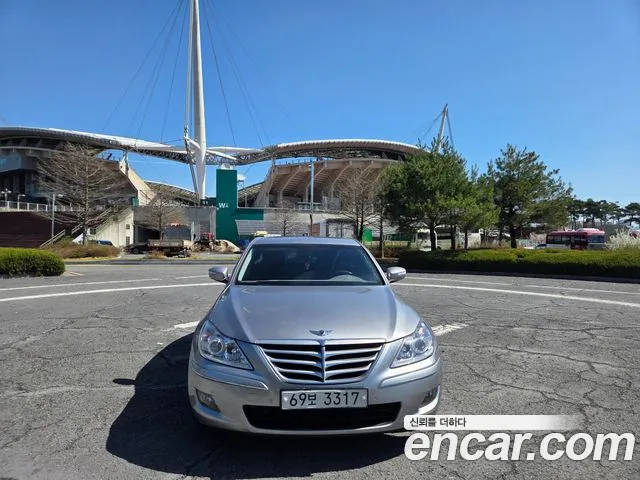 Hyundai Genesis BH330 Base