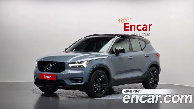Volvo XC40 B4 R-