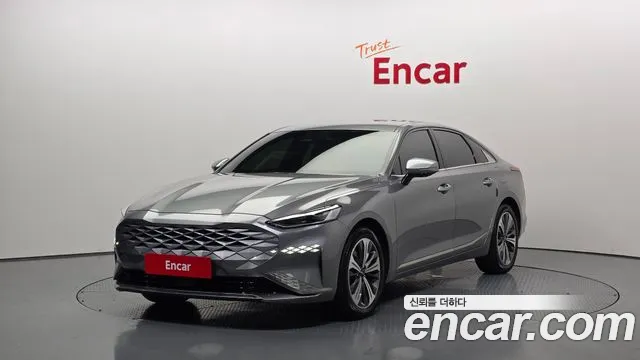 Kia K8 Hybrid Signature