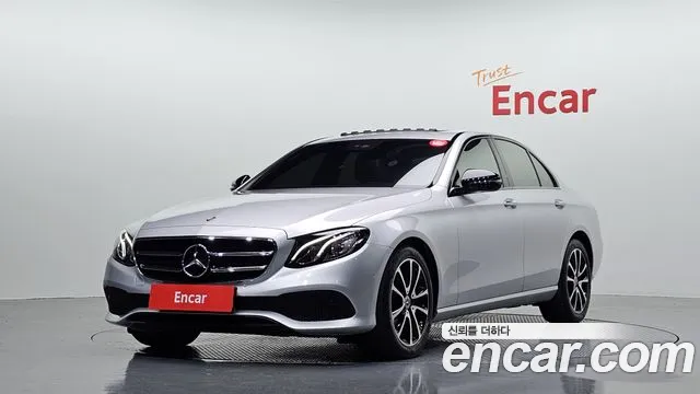 Mercedes-Benz E- W213 E250