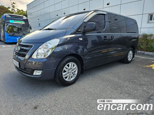 Hyundai Grand Starex 5