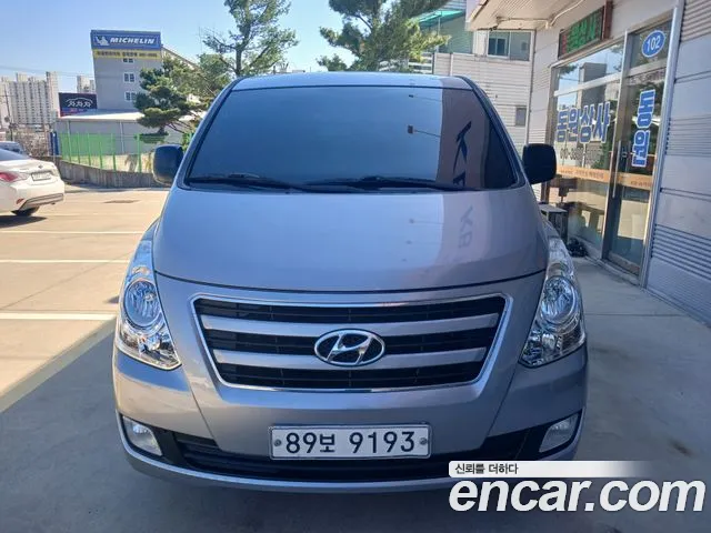 Hyundai Grand Starex 5