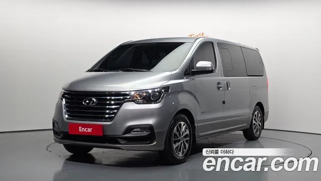 Hyundai The New Grand Starex 9 Exclusive