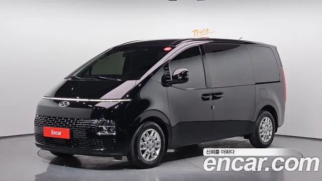Hyundai Staria 3