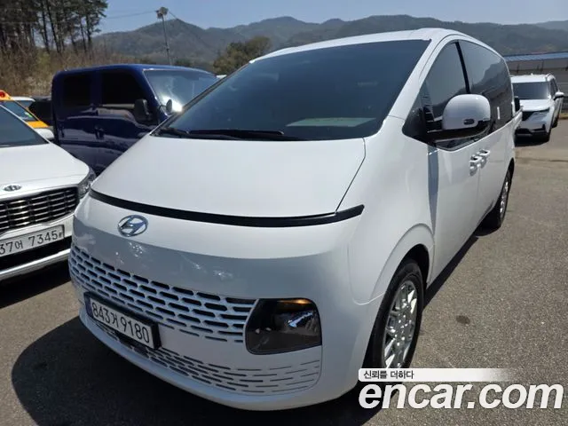 Hyundai Staria 3
