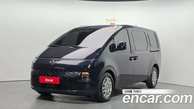 Hyundai Staria 3