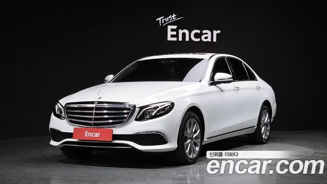 Mercedes-Benz E- W213 E300 4MATIC Exclusive