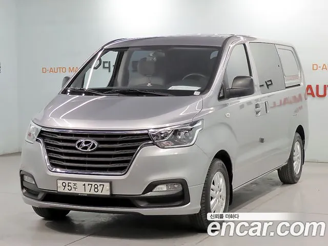 Hyundai The New Grand Starex 5