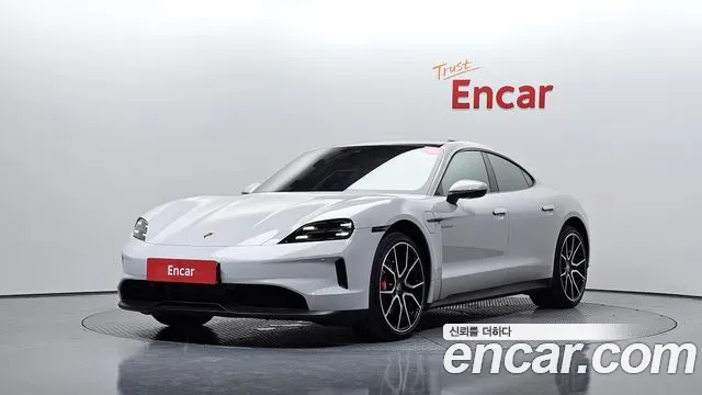 Porsche Taycan 4S